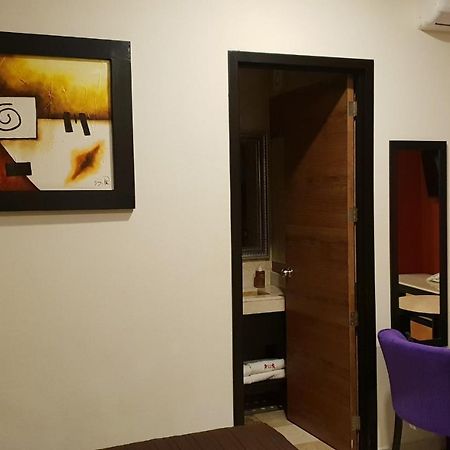 Hotel Leones Puebla Kültér fotó