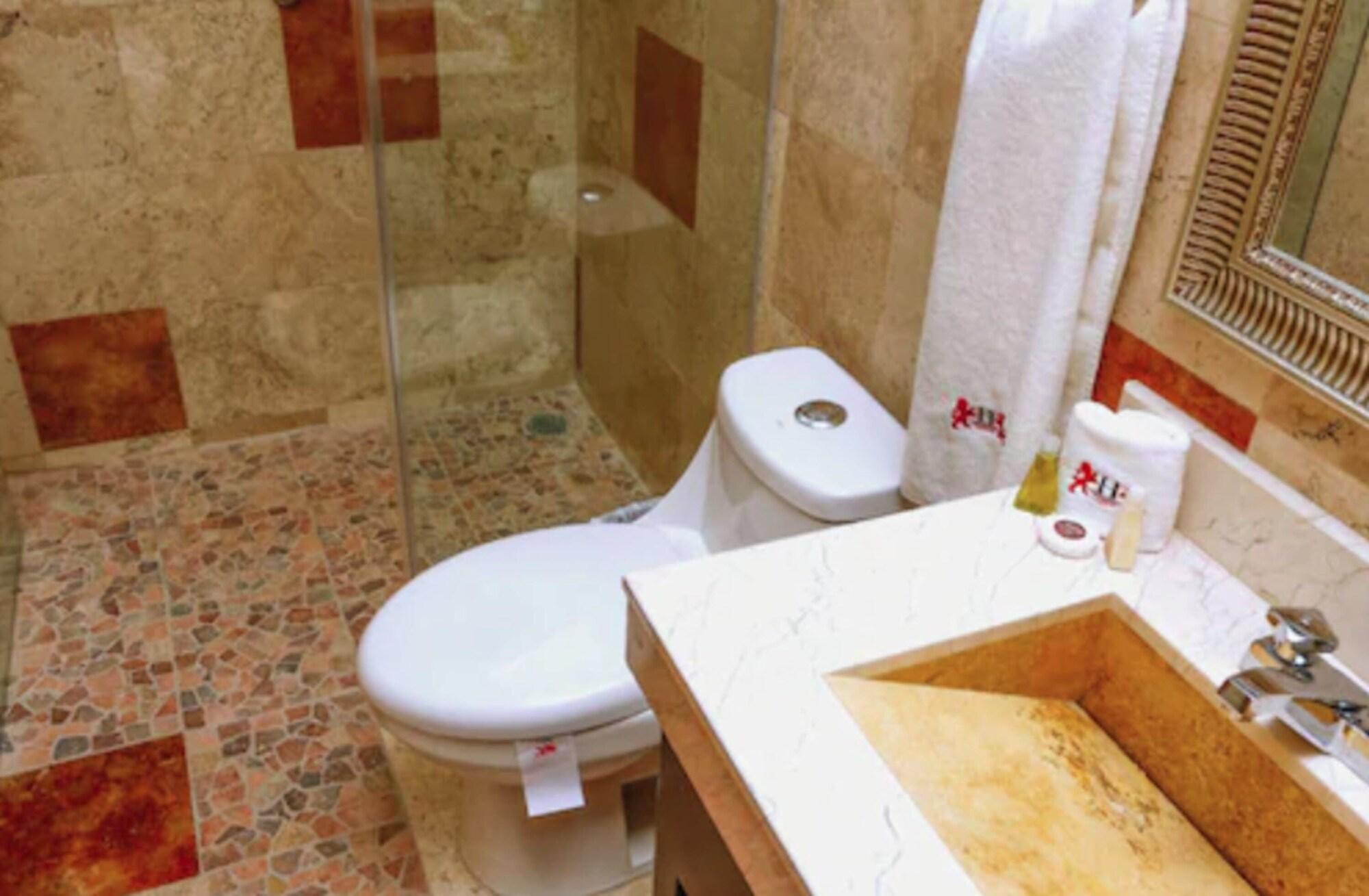 Hotel Leones Puebla Kültér fotó