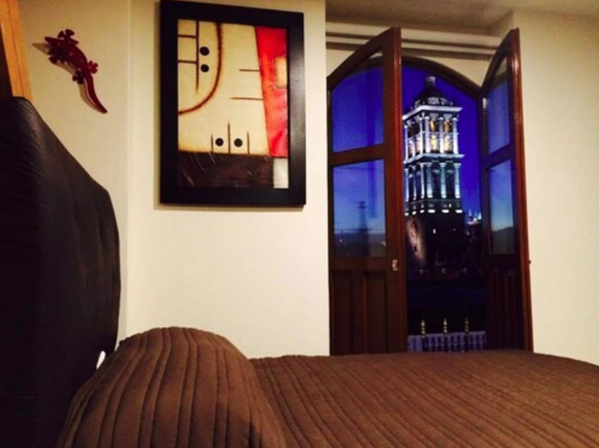 Hotel Leones Puebla Kültér fotó