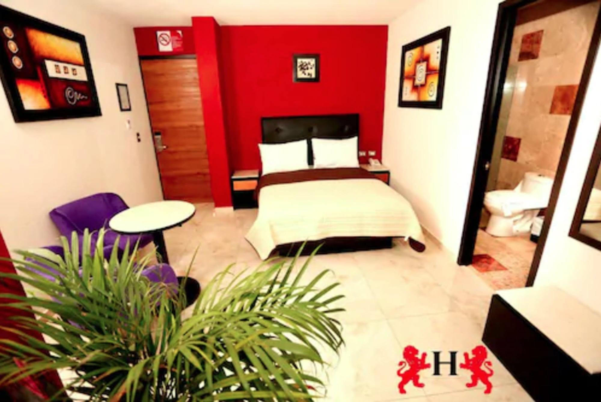 Hotel Leones Puebla Kültér fotó