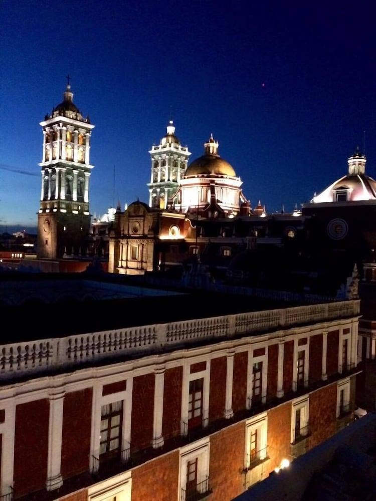 Hotel Leones Puebla Kültér fotó