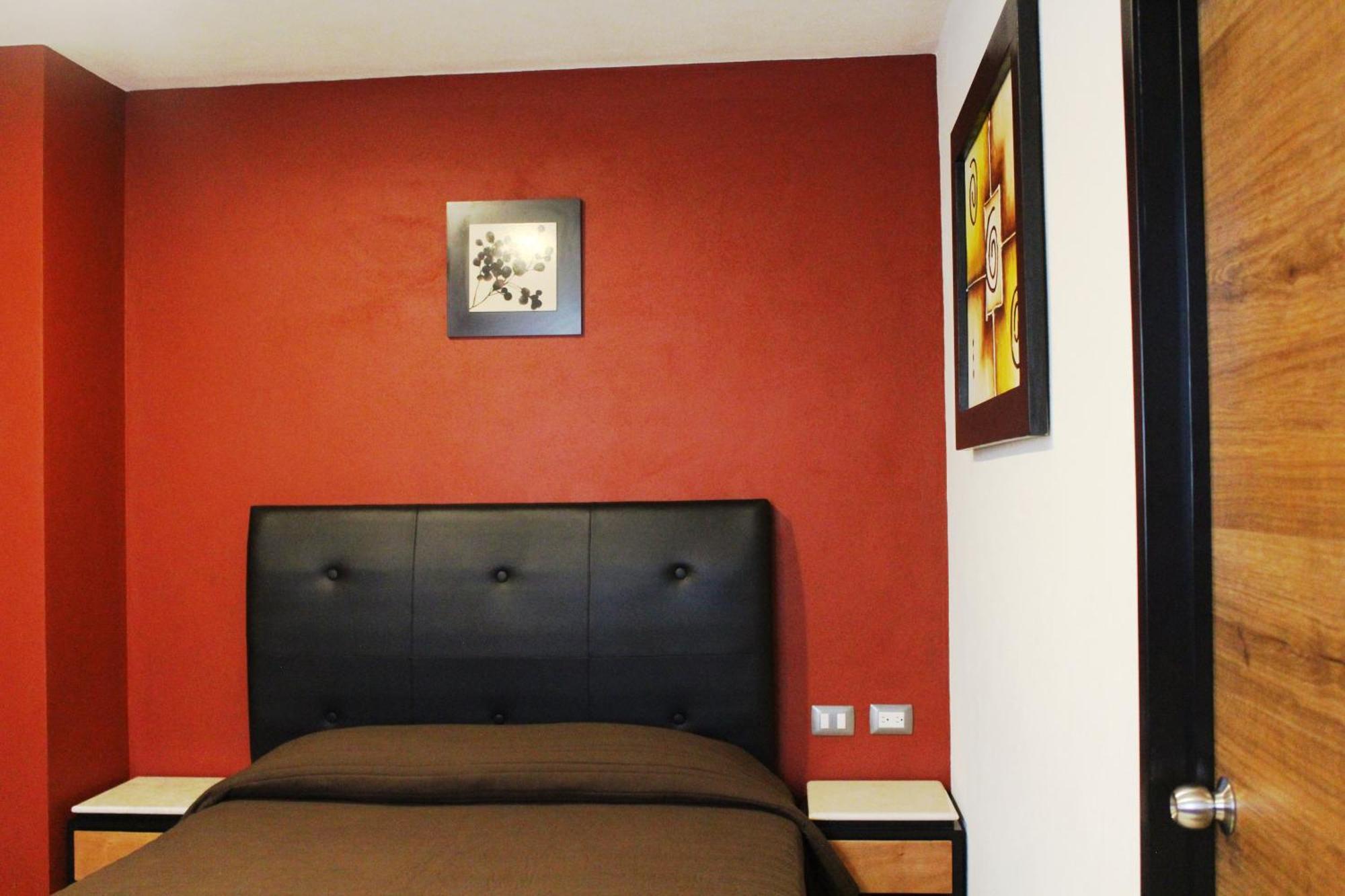 Hotel Leones Puebla Szoba fotó