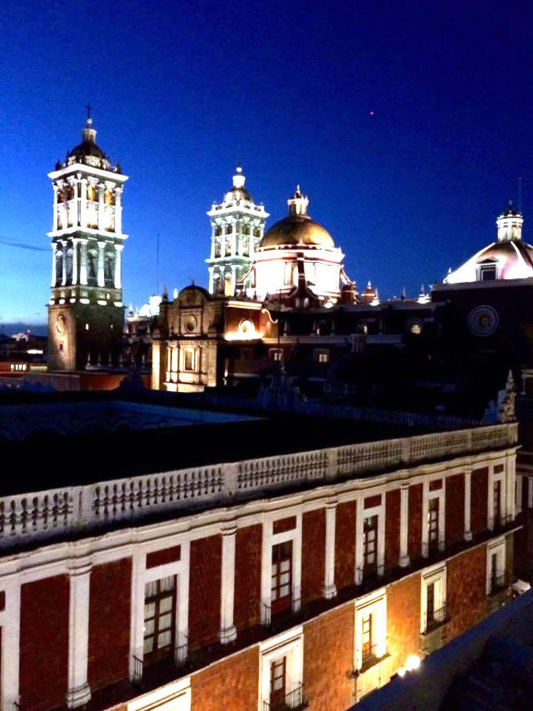 Hotel Leones Puebla Kültér fotó